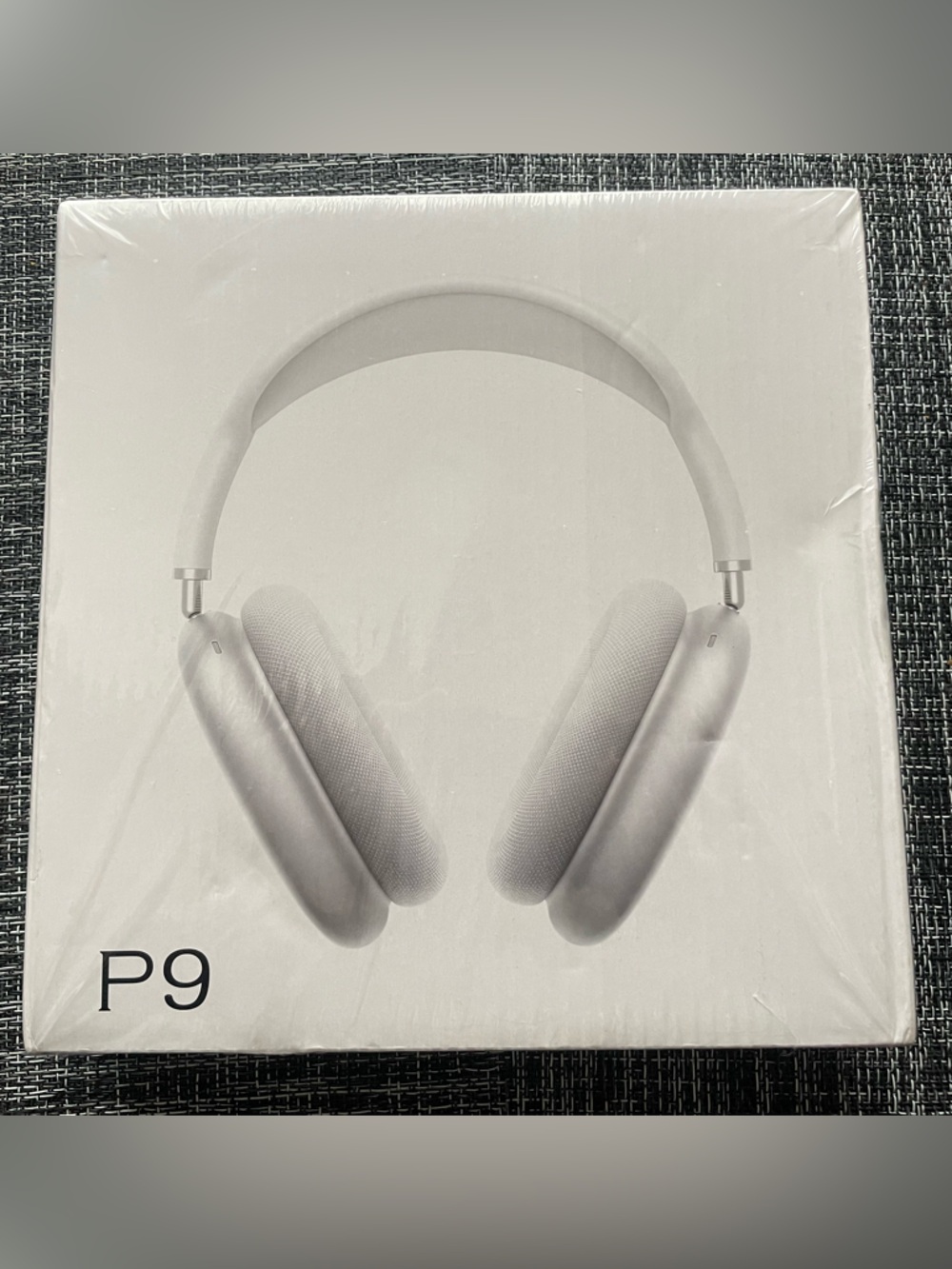 P9 On-Ear Headphones in Silver - Premium Wireless Audio